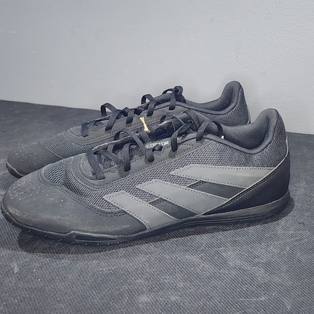 Adidas Predator Club IN Sala Sz 11 Triple Black IG5450 Indoor Soccer NWT